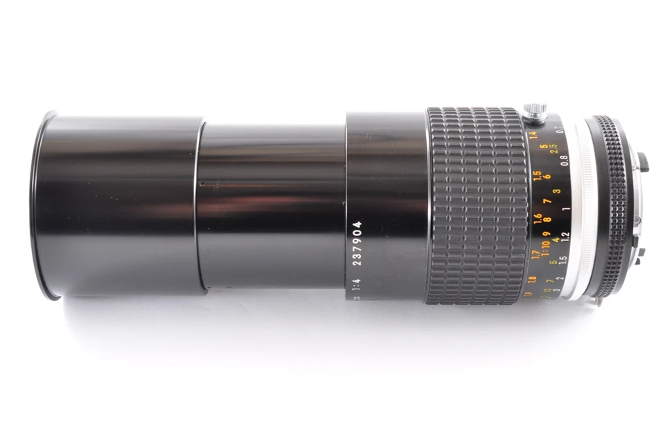 Nikon Ai-S AIS Micro Nikkor 105mm f/4 MF Macro Lens from JAPAN [Near Mint] #1127 - Image 3 of 4