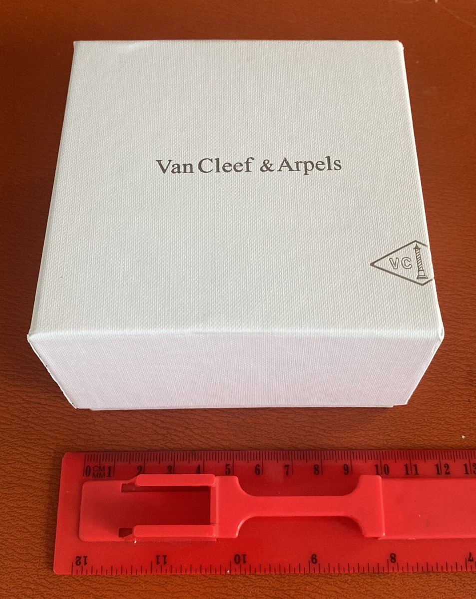 Van Cleef Necklaces Valvet Box, Bag With Card (Full Set) NEW | eBay