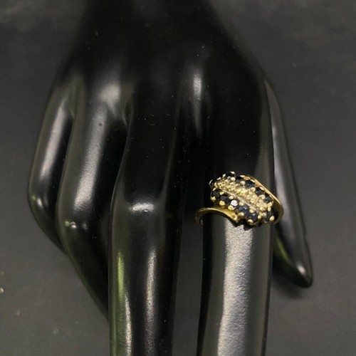 Anello americano vintage anni 80 | oro 10 carati | set con diamanti e zaffiri blu - Foto 3 di 4