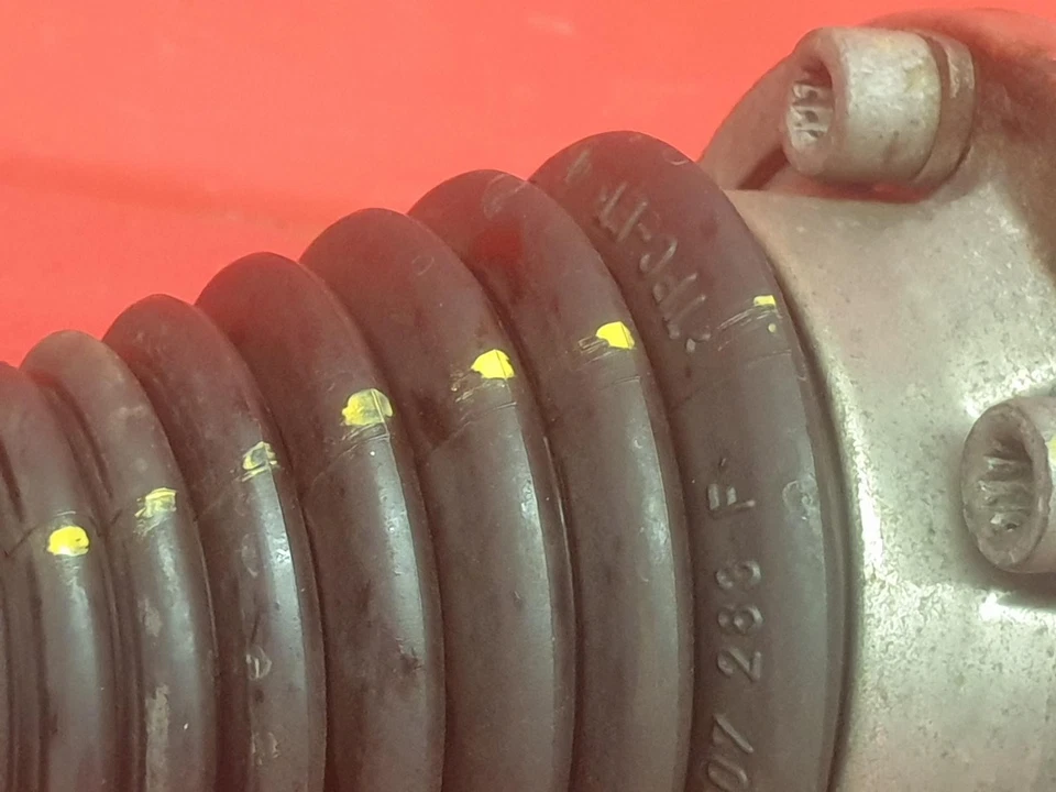 VOLKSWAGEN POLO DRIVESHAFT DRIVER SIDE OFFSIDE RH 2015 1.4L DIESEL CUSA - Image 4 of 4