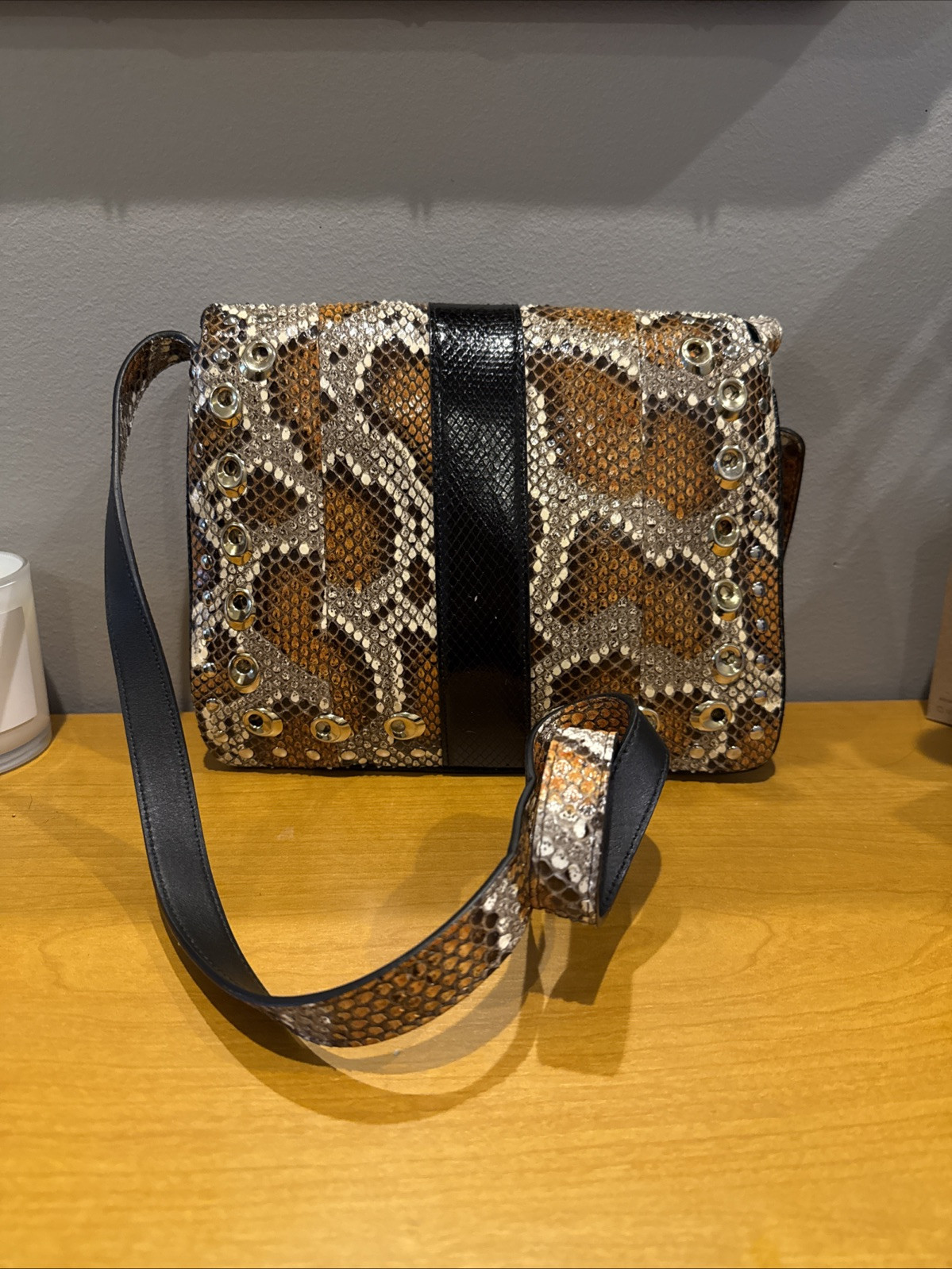 GUCCI Arli Shoulder Bag Embossed Python -Medium —… - image 7
