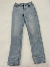 American Eagle women  s jeans in excellent condition size 00