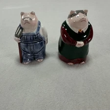 Vintage Clay Art American Gothic Pig Salt and Pepper Shakers Set Farmhouse Decor