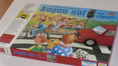 Augen auf und aufgepaßt ! Ein Verkehrsspiel von Herder Spiele. Vollständig