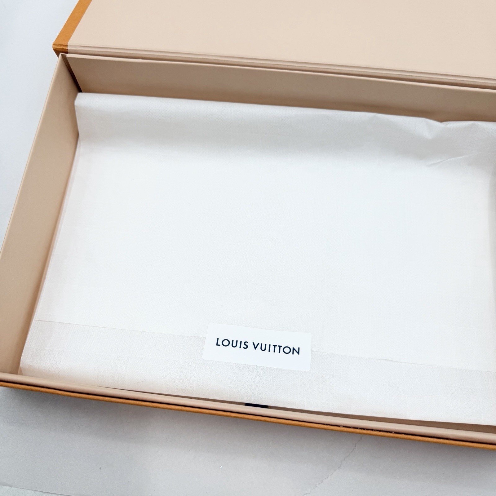 Louis Vuitton Authentic Orange Empty Magnetic Gif… - image 7