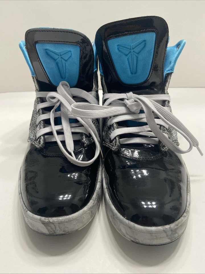 NIKE KOBE SYSTEM 9 NSW LIFESTYLE TXT BLACK PLATINUM MEN'S SIZE 9.5 (649699-001) - Image 4 of 4