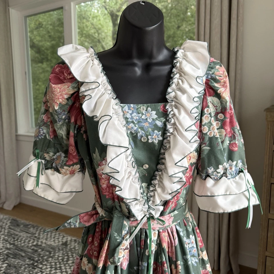 Vestido de Baile Cuadrado Call It Elegante De Colección Talla 8 Verde Rosa Floral Rockabilly Volantes Foto 3 de 4