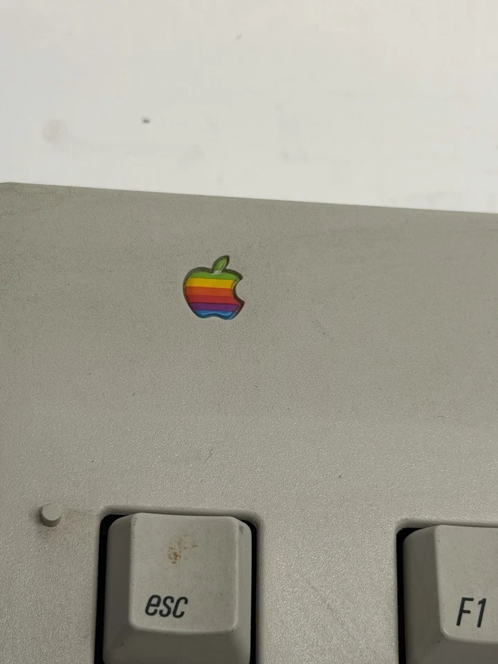 VINTAGE Apple Extended Keyboard II M3501 White Alps Switches - Image 2 of 4