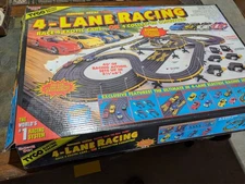 1997 Tyco Deluxe 4-Lane HO Slot Car Race Set (8 cars)