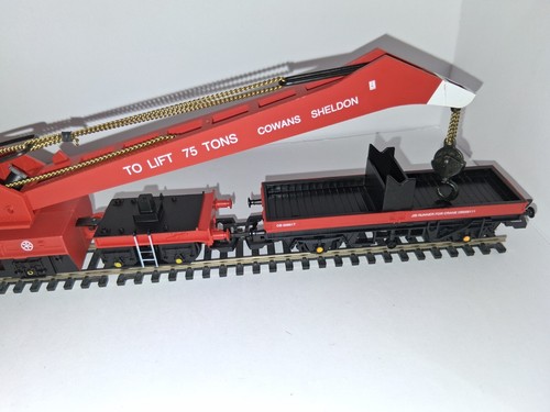 Hornby R 197, 75T Breakdown Crane (Red), "Cowans Sheldon", 00 Gauge - Picture 10 of 10