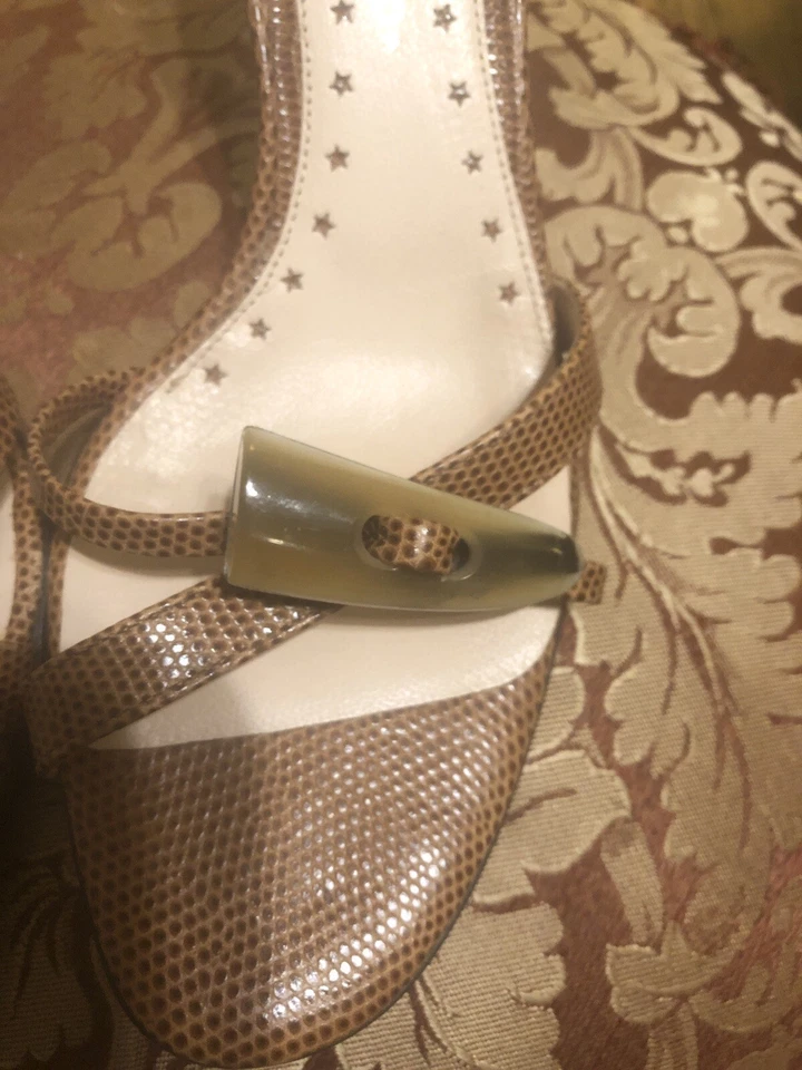 Hollywould Brown Animal Print Sandals- Size 6B - Image 3 of 4