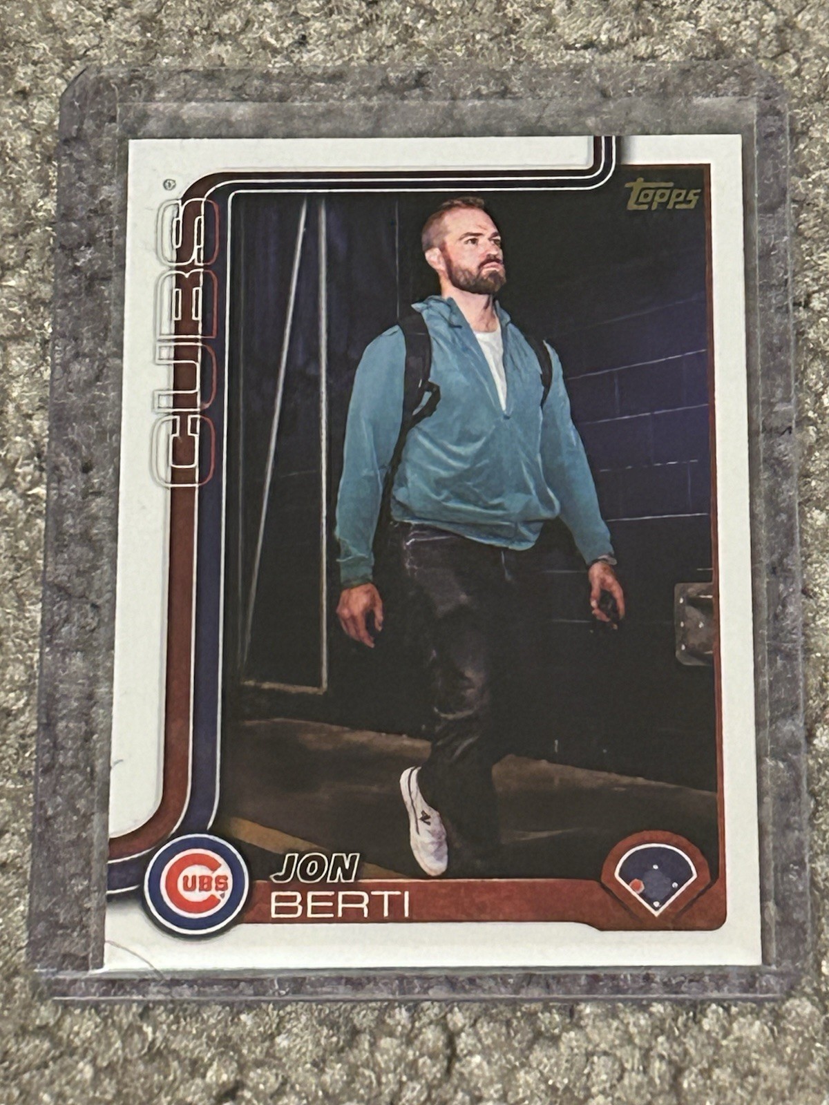2025 Topps Update Jon Berti Golden Mirror Image Variation #US139 Cubs
