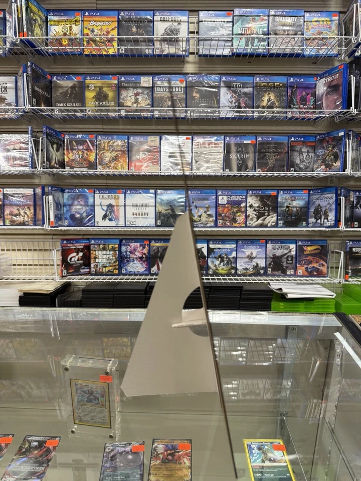 Silent Hill 2 Countertop Standee A - Image 3 of 4