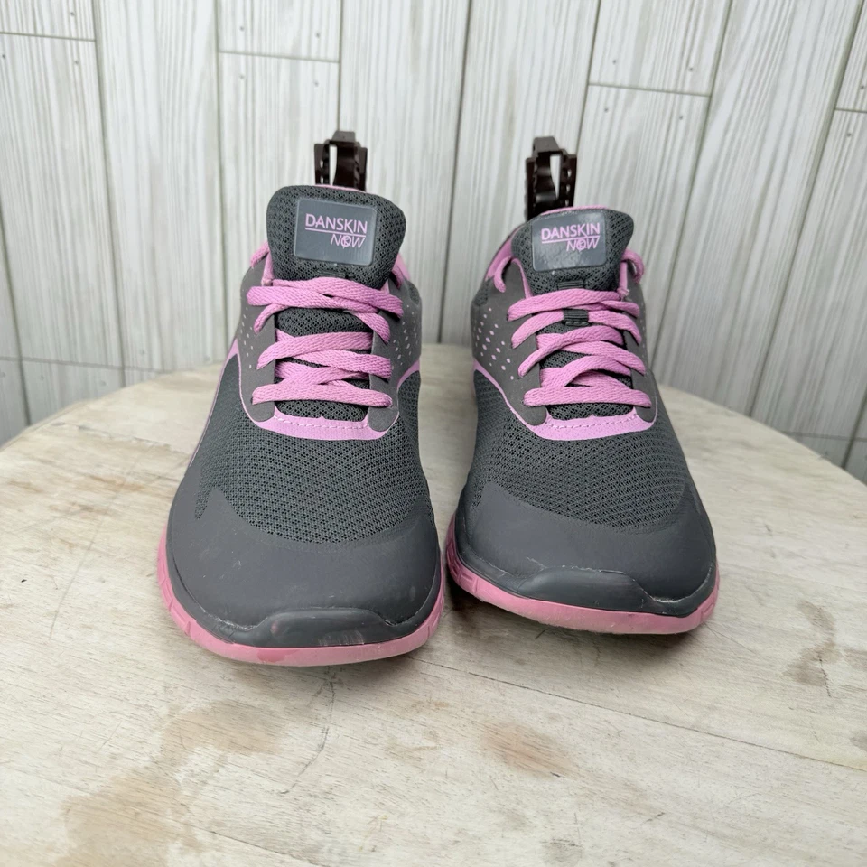 Zapatillas deportivas Danskin Now para mujer talla 9 grises y rosas con cordones Foto 3 de 4