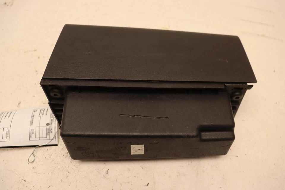 Ford Flex 2013-2019 reposabrazos trasero izquierdo puerta de pestillo de almacenamiento OEM Foto 3 de 4