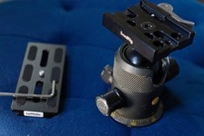 Vanguard BH-300 Ball Tripod Head with SmallRig large Quick Plate, Adjustable