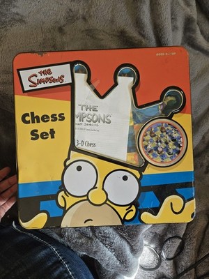 Cardinal The Simpsons 3-D Chess Set 2008 Plastic Custom Pieces FREE SHIPPING