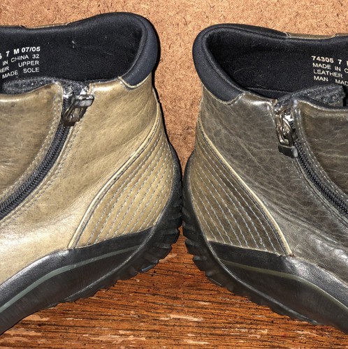 Clarks Size 7M Women’s Gray Leather Muckers Rainboots - Picture 9 of 21