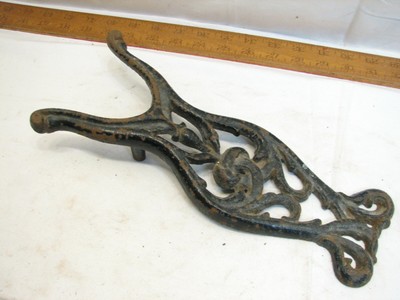 antique boot puller