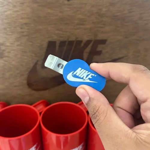 Vintage 80s Nike Promotional Picnic Set Basket Cups Bottle Opener - Picture 2 of 5