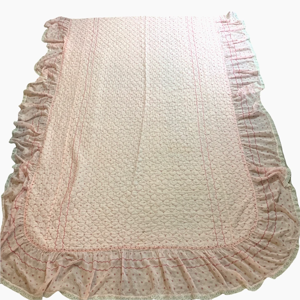Vintage 80s Quilted Coverlet Bedspread Twin Pink Floral Light Ruffles Lace  - Image 2 of 4