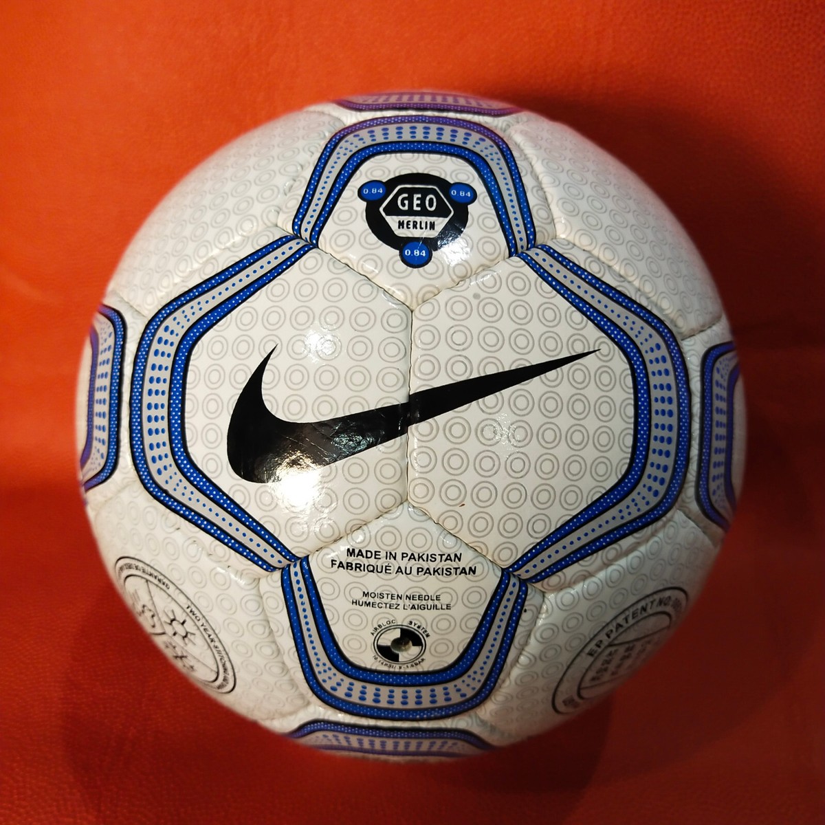NIKE LFP CHAMPIONS LEAGUE GEO MERLIN FIFA APPROVED MATCH BALL SIZE