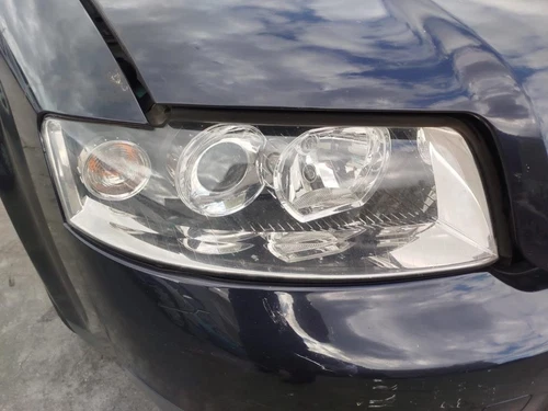 Faro Derecho para AUDI A4 BERLINA (8E) 1.9 TDI (96kW) 2001 552685 - Imagen 1 de 9