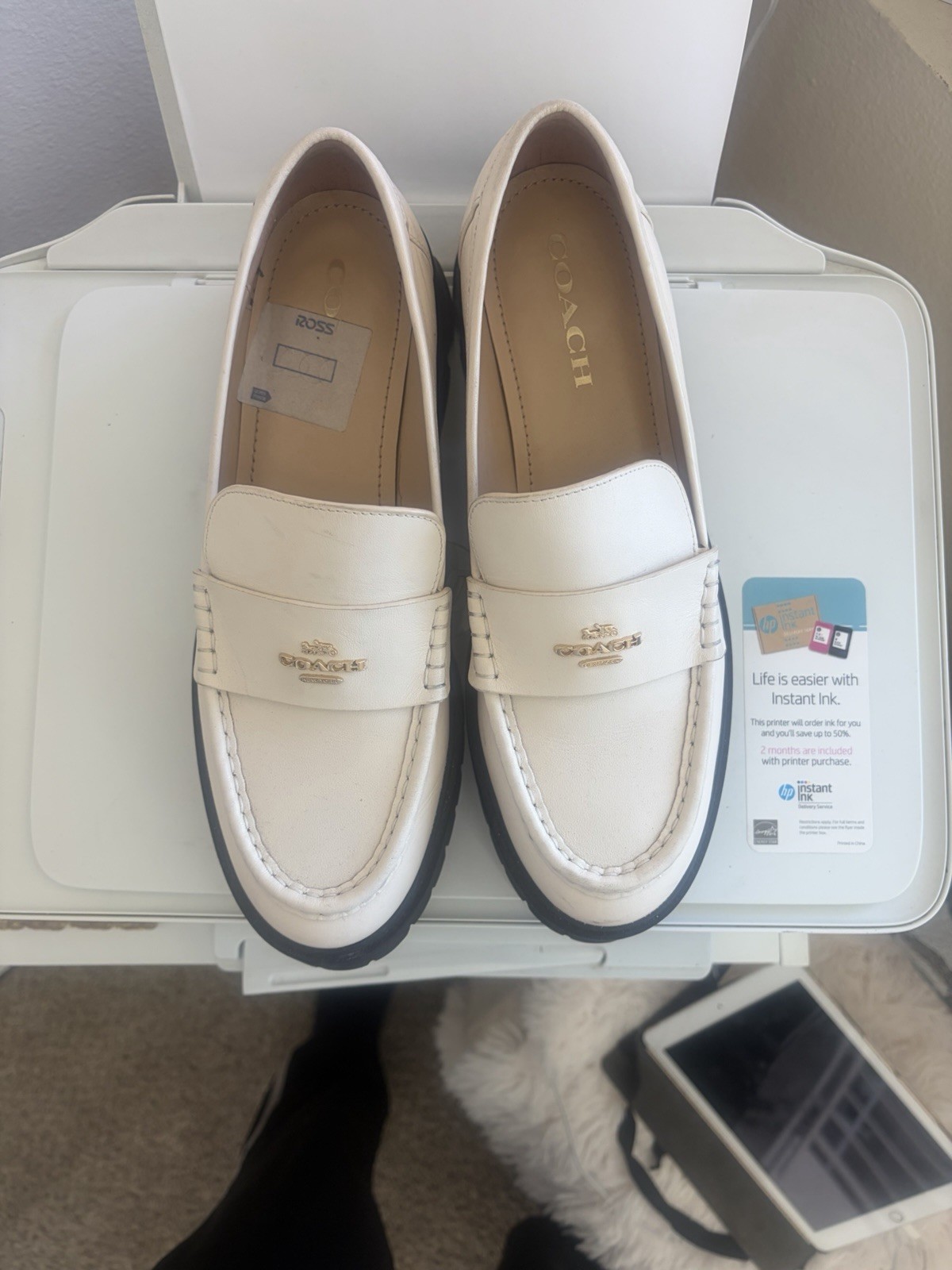 Coach Women's Ivory Leather Loafer Flats 9.5 B Logo Slip-On