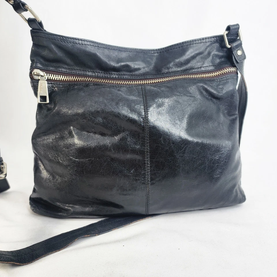 Bolso Bandolera Hobo Lorna Cuero Negro Grano Superior Frontal Cremallera Bolsillos Ajustables Foto 4 de 4