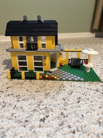 LEGO CREATOR: Beach House (4996) 100% Complete With Manuals