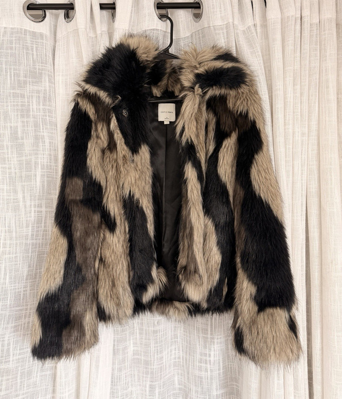 Gentle Fawn Women's Animal Print Lined Collared Button Jacket Brown/Black M