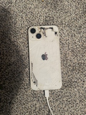 Apple iPhone 13 256GB White 12MP Camera Bar Smartphone Cracked Back For Parts