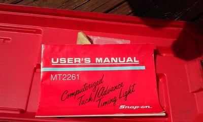 スナップオン Snap-on MT2261 タイミングライト 中古品 現状品 ケース/説明書付き 【ハンズクラフト宜野湾店】 Snap On Computerized Tach/Advance Timing Light Model MT2261 with