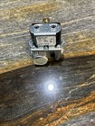 White Rodgers 25M16V-780 Solenoid Valve Aluminum Brass for HVAC Refrigeration — photo 5