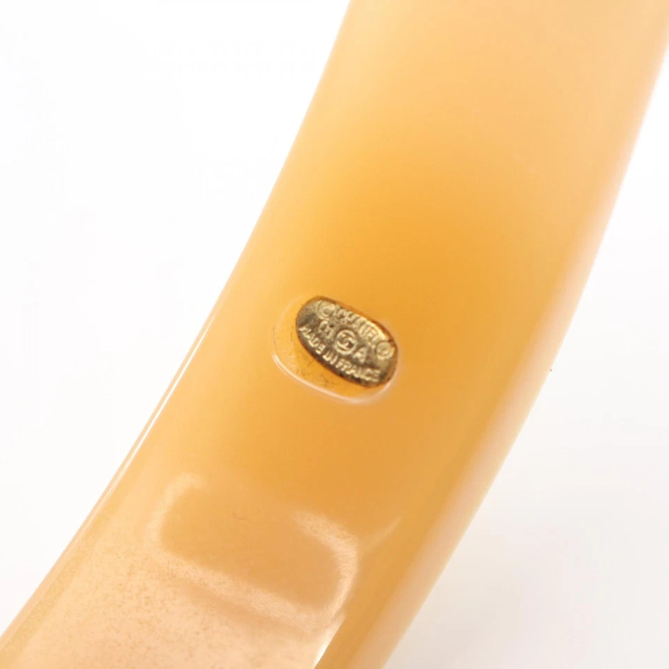 Pulsera CHANEL COCO Marca Plástico Beige Usada Mujer CC 20 cm Foto 3 de 4