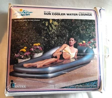 Vintage 1990 Intex The Wet Set Sun Cooler Water Lounge Pool Tan Float Open Box