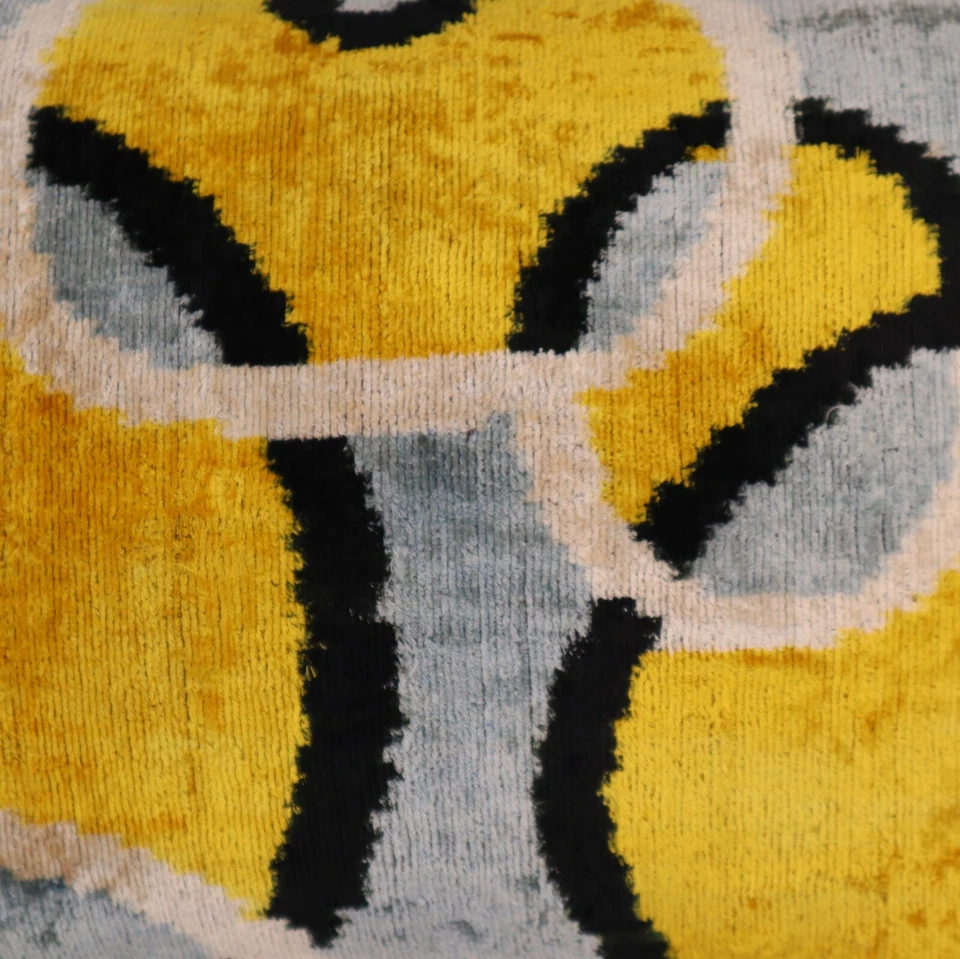 Funda de terciopelo pluma geométrica hecha a mano almohada 16 x 24 pulgadas (40 x 60 cm) Foto 4 de 4