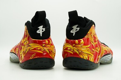 NIKE FOAMPOSITE ONE SUPREME NEW SIZE 9 SPORT RED BLACK NIKE FOAMPOSITE ONE SUPREME NEW SIZE 9 SPORT RED BLACK