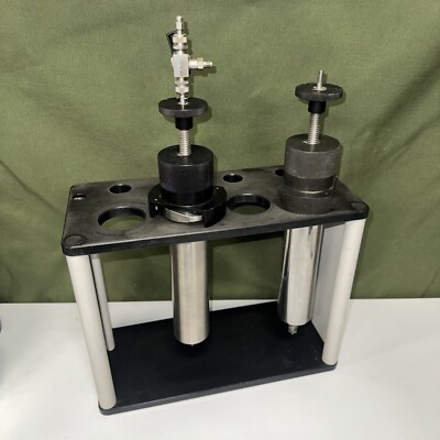 BIOTAGE FLASH Plus CHROMATOGRAPHY CARTRIDGE HOLDER