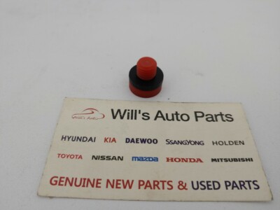 GENUINE BRAND NEW HYUNDAI TRAJET 2000-2007 PLUG - RADIATOR DRAIN