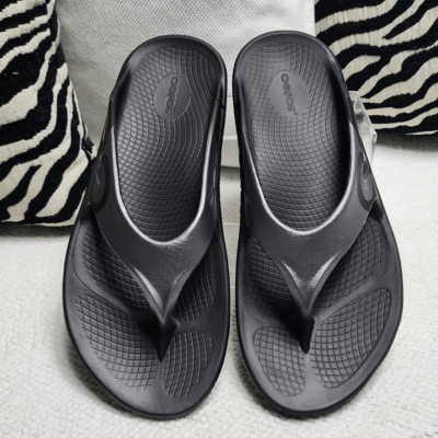 ウーフォス　oofos ooriginal graphite  27cm Women's OOriginal Sport Sandal - Graphite – OOFOS