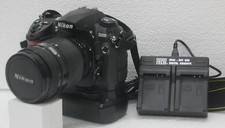 Nikon D200 Digital SLR Camera w/Nikkor AF 35-70mm Lens  MB-D200 Battery Grip