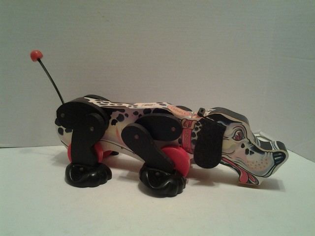 snoopy sniffer pull toy