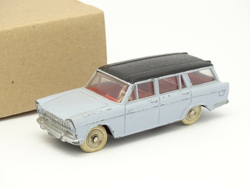 DINKY TOYS 1/43 FIAT 1800 Réf : 548