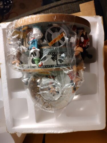 New Disney Mickey Thru the Years "Share a Dream Come True Parade" Snow Globe Ear - Picture 2 of 24