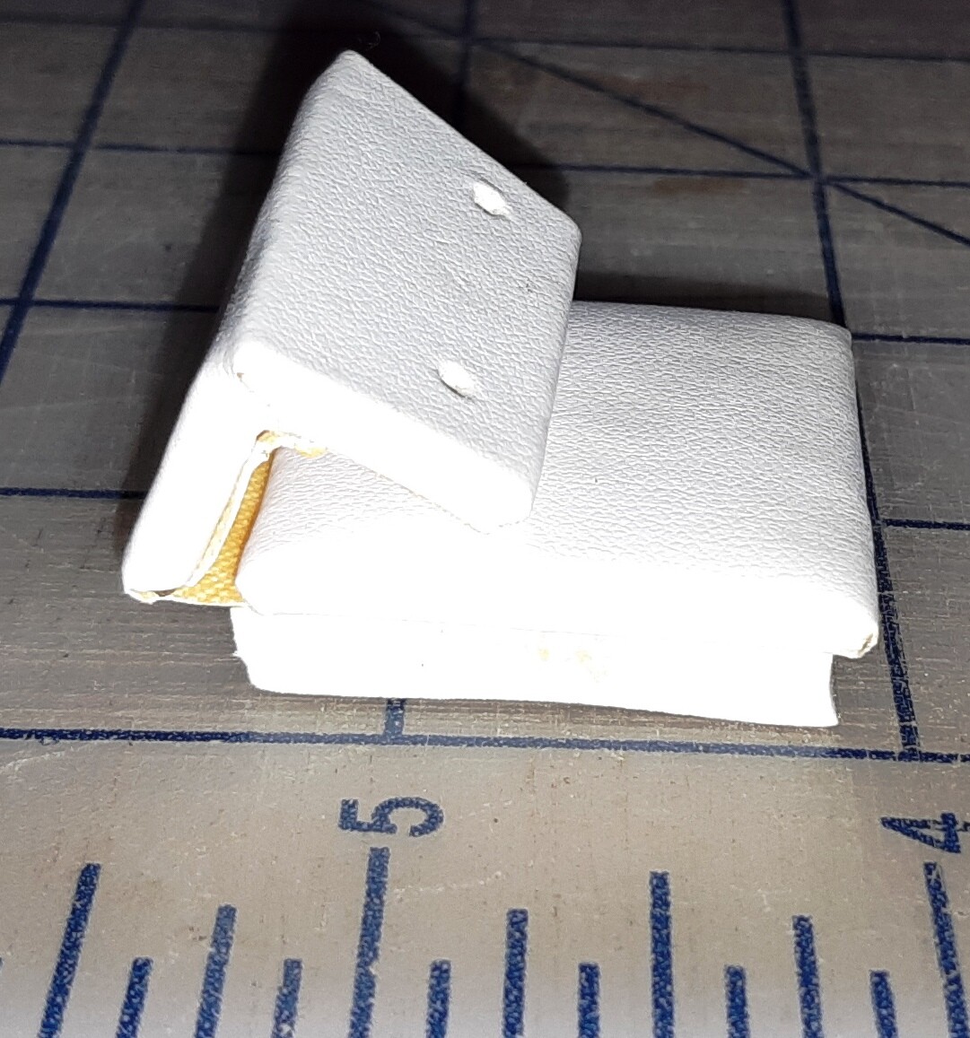 200 NEW Padded EARRING EAR STUD Display Cards BULK Packaged