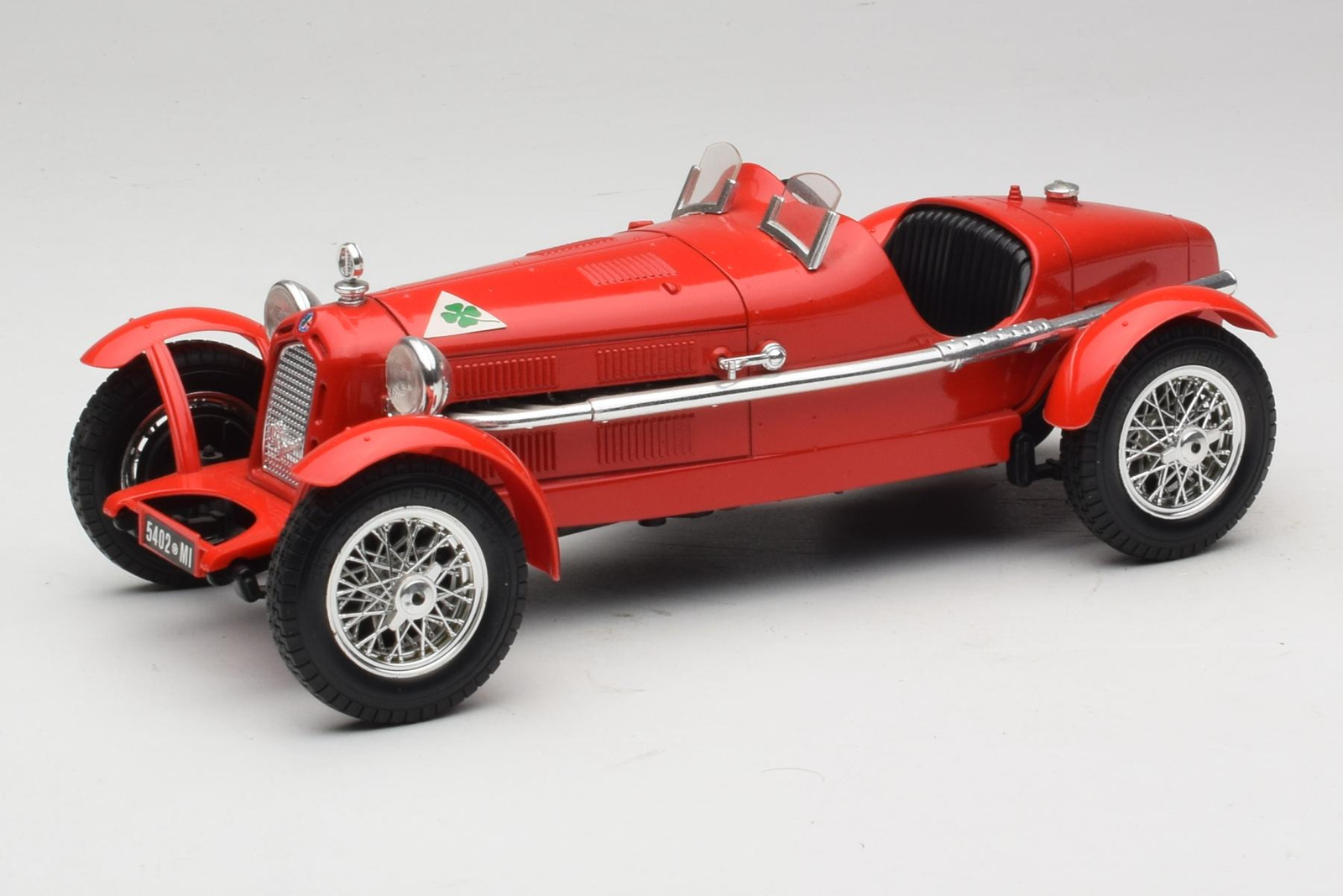 3014 Alfa Romeo 8C 2300 Monza Red BBurago 1/18