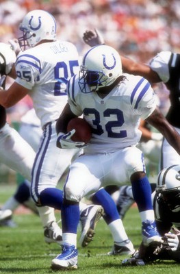 Running Back Edgerrin James Indianapolis Colts has a short gain fo- Old Photo 5