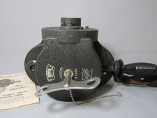 MINT BLACK-BODY Bell Howell Eyemo 71 35mm Cine Movie Camera, Bakelite Handle