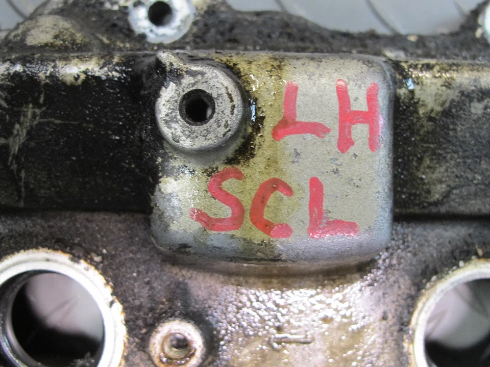 98-00 LEXUS GS400 LS400 SC400 1UZFE CUBIERTA VÁLVULA MOTOR IZQUIERDA OEM Foto 2 de 4